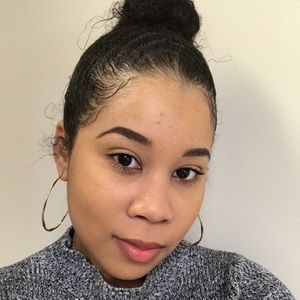 Meet your Posher, Renee